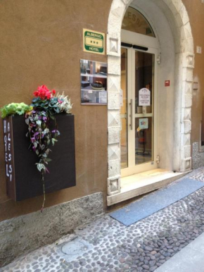 Alessi Appartamenti Desenzano Del Garda